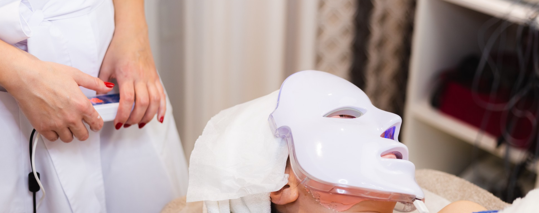 Solis Therapy Lights Review: Top Red Light Therapy Picks